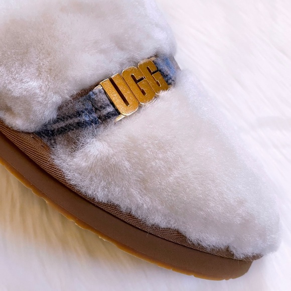 UGG Women’s Dalla Plaid Slippers - Picture 6 of 9